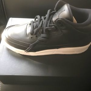 Air Jordan 3 Retro BG